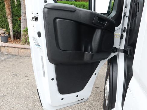 Used 2025 RAM ProMaster 3500 w/ Convenience Group FWD image 19