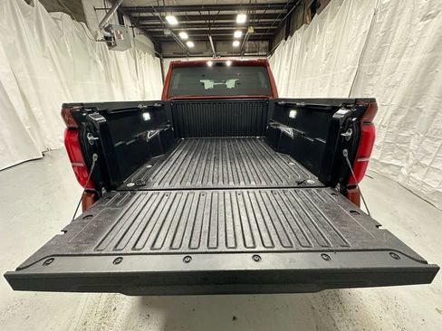 Used 2025 Toyota Tacoma TRD Off-Road image 46