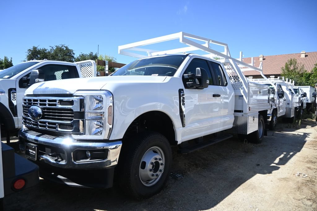 New 2025 Ford F350 XL w/ XL Chrome Package AWD/4WD image 3