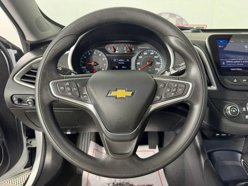 Used 2023 Chevrolet Malibu LS FWD image 13