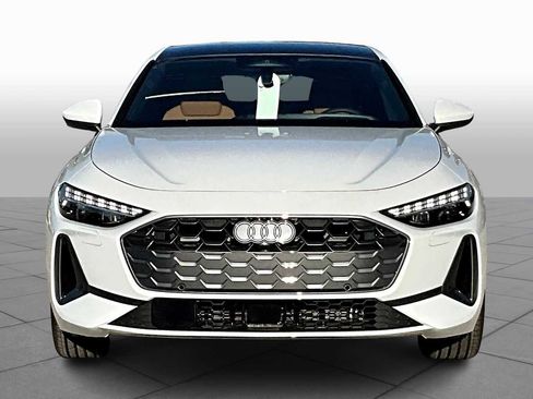 Used 2025 Audi A5 2.0T Premium Plus image 3