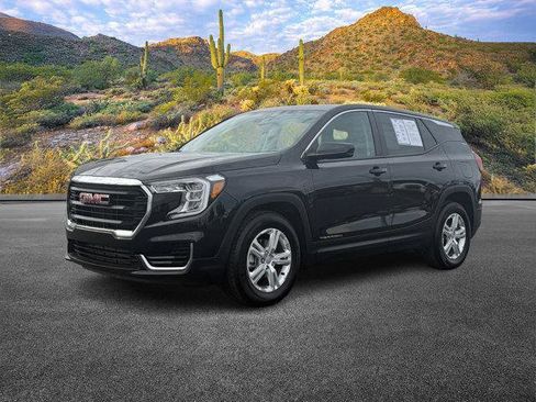 Used 2024 GMC Terrain SLE image 9