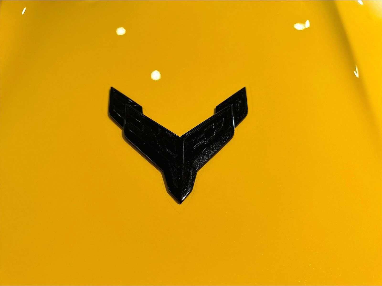 Used 2025 Chevrolet Corvette Z06 w/ Stealth Interior Trim Package RWD image 31
