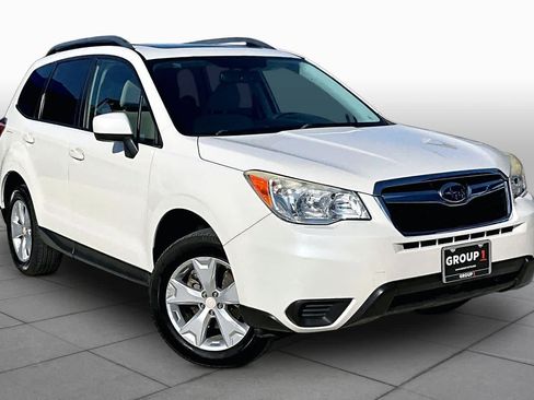 Used 2016 Subaru Forester 2.5i Premium AWD/4WD image 3