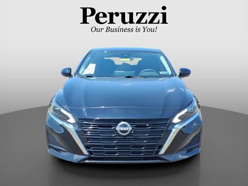 Certified 2025 Nissan Altima 2.5 SL FWD image 9