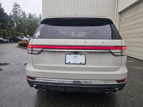 Used 2023 Lincoln Aviator Reserve w/ Equipment Group 201A image 6