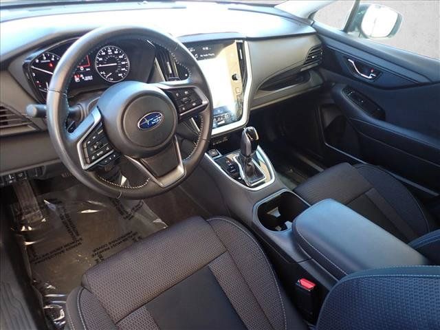 Used 2025 Subaru Outback Premium AWD/4WD image 11