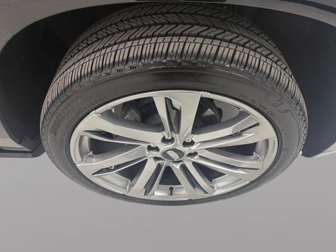 Certified 2025 Cadillac Escalade Sport w/ Touring Package image 15