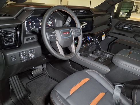 New 2026 GMC Sierra 2500 AT4 w/ Technology Package image 15
