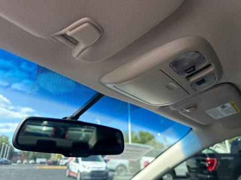 Used 2010 Ford Fusion SE FWD image 31