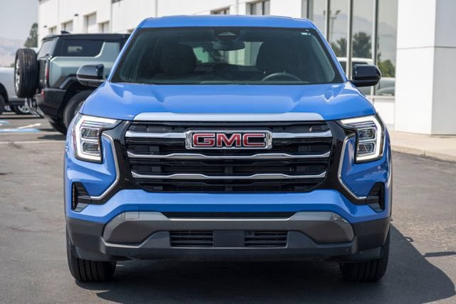 Certified 2026 GMC Terrain Elevation AWD/4WD image 2