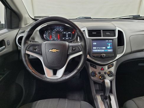 Used 2017 Chevrolet Sonic LT w/ Convenience Package image 22