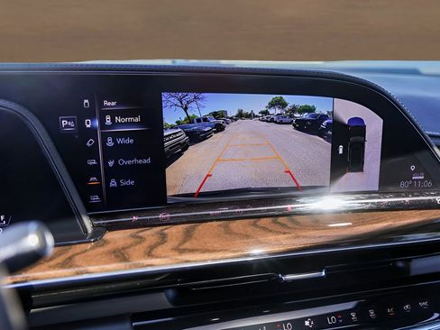 Used 2023 Cadillac Escalade Sport Platinum w/ LPO, ONYX Package image 18