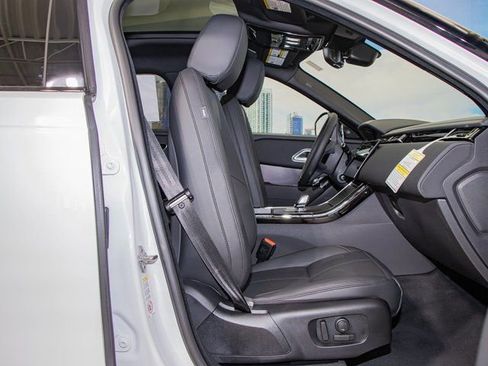 New 2026 Land Rover Range Rover Velar Dynamic SE image 21