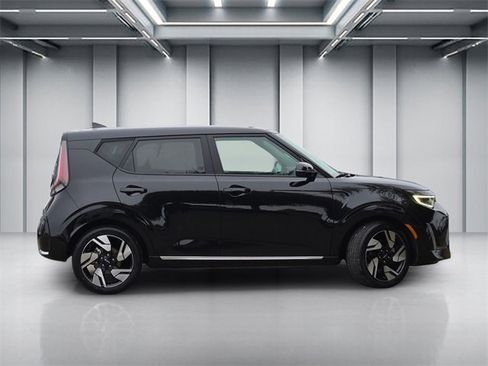 Certified 2023 Kia Soul GT-Line w/ GT-Line Technology Package image 3
