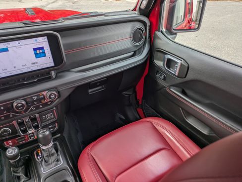 Used 2024 Jeep Wrangler Unlimited Rubicon 392 image 18