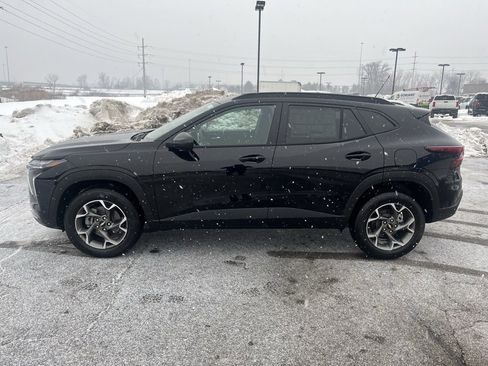 New 2026 Chevrolet Trax LT w/ Driver Confidence Package image 4