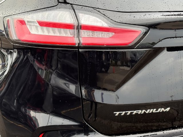 Certified 2023 Ford Edge Titanium w/ Class II Trailer Tow Package AWD/4WD image 29