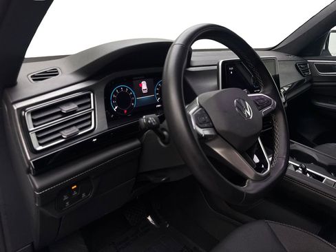 Used 2024 Volkswagen Atlas Cross Sport SE image 51
