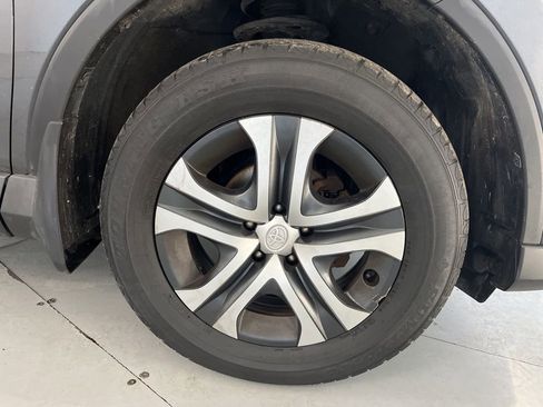 Used 2016 Toyota RAV4 LE AWD/4WD image 17