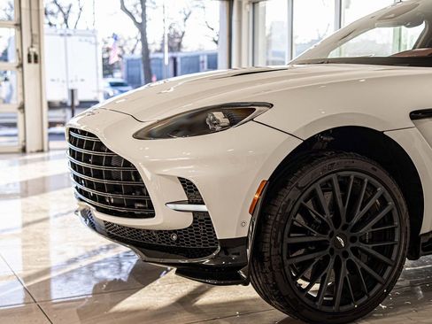 New 2026 Aston Martin DBX 707 image 4