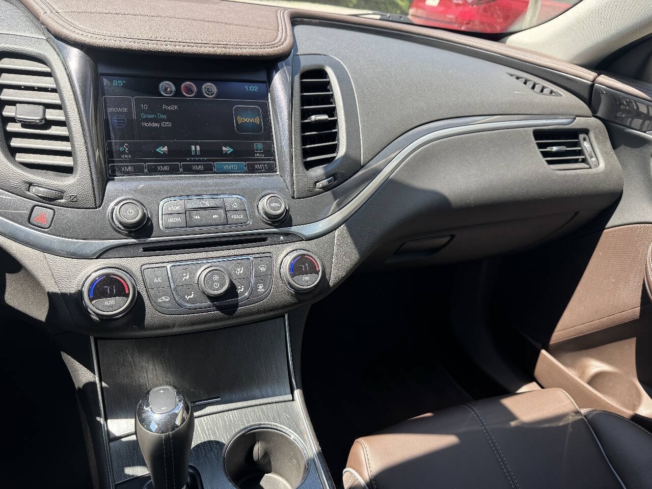 Used 2014 Chevrolet Impala LT w/ Premium Seating Package FWD image 19
