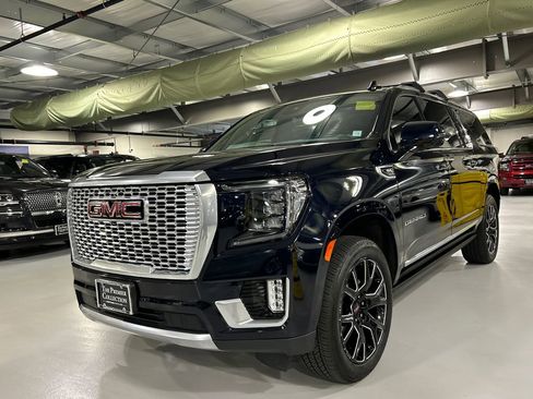 Used 2023 GMC Yukon XL Denali w/ Advanced Technology Package AWD/4WD image 5