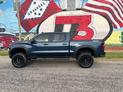Used 2019 Chevrolet Silverado 1500 LT Trail Boss AWD/4WD image 3