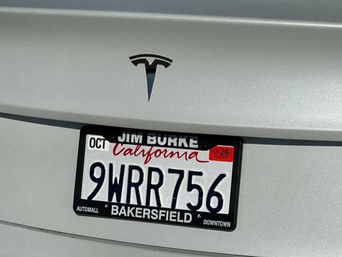 Used 2023 Tesla Model 3 Standard Range image 25