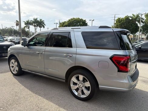 Used 2024 Ford Expedition Platinum AWD/4WD image 7
