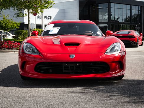 Used 2013 SRT Viper GTS w/ GTS Laguna Interior Pkg RWD image 3