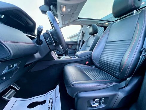 Used 2022 Land Rover Discovery Sport S R-Dynamic image 21