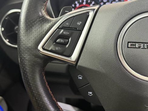 Used 2017 Chevrolet Camaro LT RWD image 18