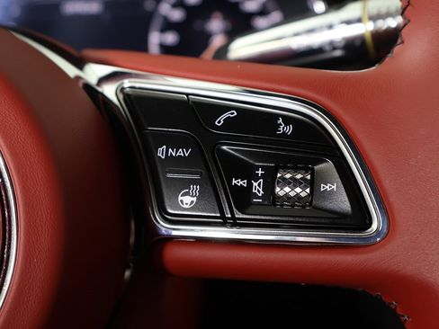 Used 2023 Bentley Continental GT Azure image 48