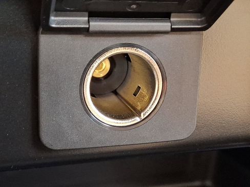 New 2025 Ford F250 XLT w/ FX4 Off-Road Package image 15