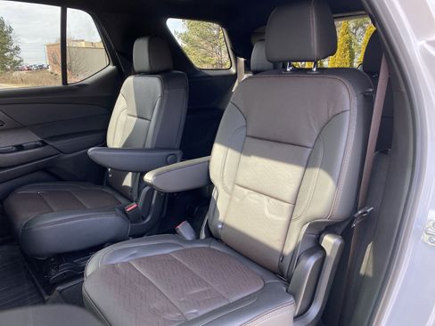 Used 2024 Chevrolet Traverse High Country w/ LPO, Floor Liner Package image 9