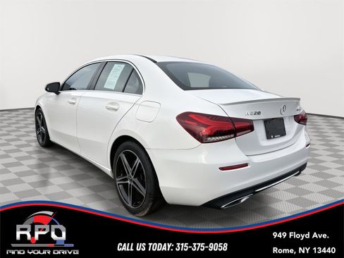 Used 2019 Mercedes-Benz A 220 4MATIC image 3