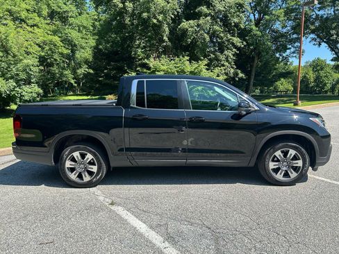 Used 2017 Honda Ridgeline RTL-T image 4