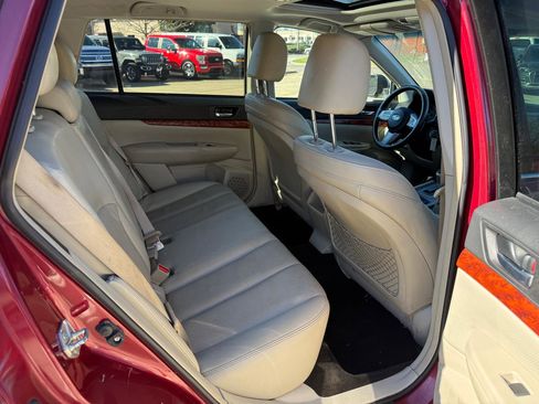Used 2011 Subaru Outback 2.5i Limited w/ PWR Moonroof Pkg image 29