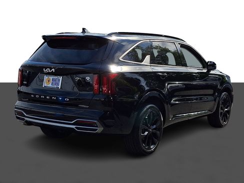 Certified 2022 Kia Sorento SX AWD/4WD image 7