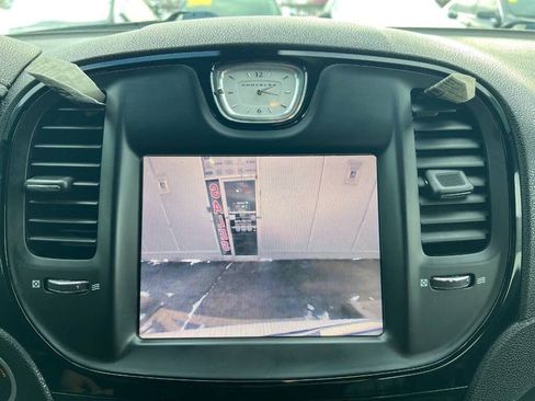 Used 2015 Chrysler 300 S image 23