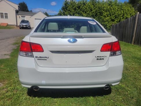 Used 2013 Subaru Legacy 3.6R Limited image 3