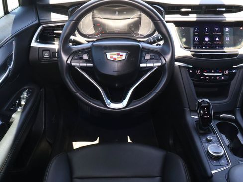 Used 2024 Cadillac XT6 Luxury FWD image 15