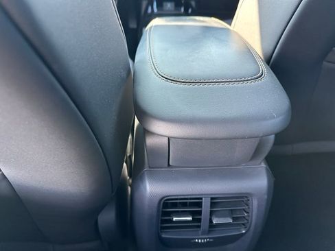 Used 2022 Ford Mustang Mach-E GT image 18