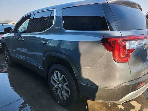 Used 2022 GMC Acadia SLE image 4