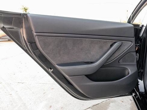 Used 2019 Tesla Model 3 Performance image 53