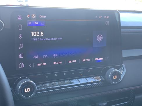 Used 2024 Chevrolet Colorado Z71 w/ Z71 Convenience Package 2 image 22