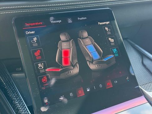 Used 2025 Cadillac Escalade V image 30