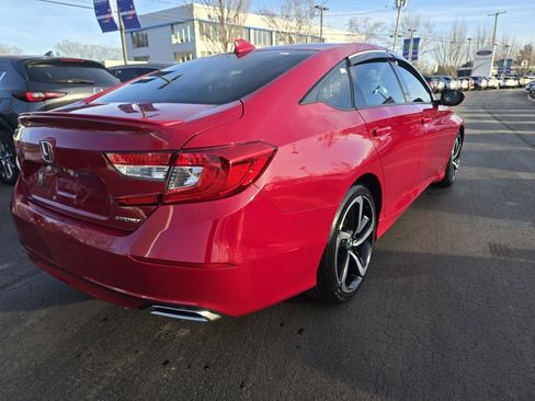 Used 2019 Honda Accord Sport image 7