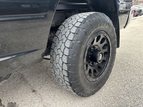 Used 2018 RAM 2500 SLT w/ Popular Equipment Group image 13